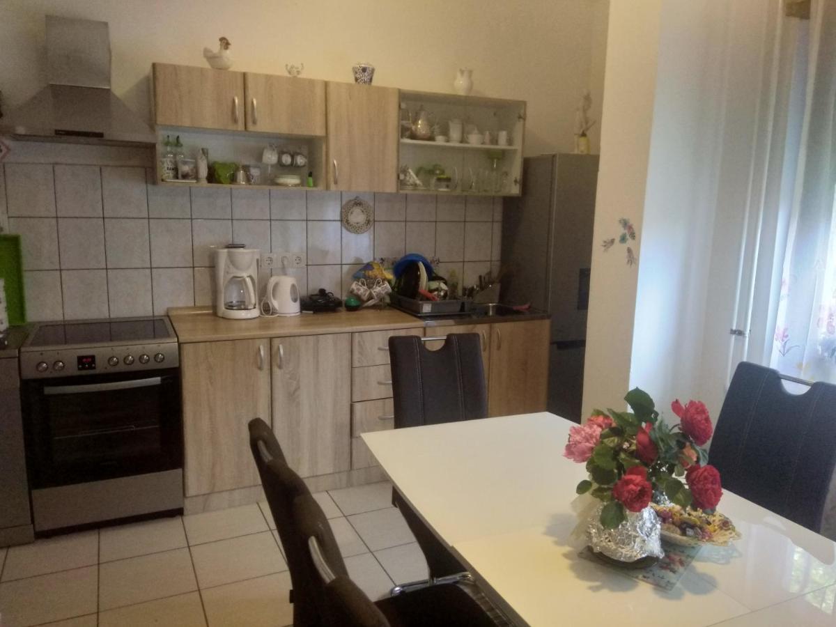 Ferienwohnung Marina Gloria Zadvorsko Exterior foto
